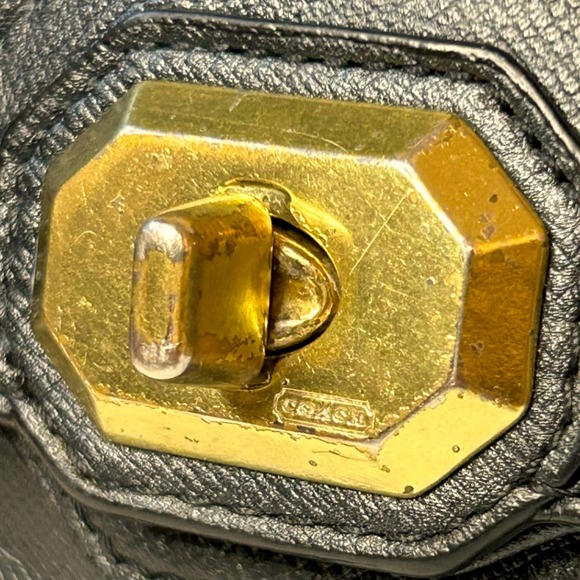 Coach Black Campbell Turnlock Leather Crossbody Camera Bag Chain Strap F24843 - Picture 4 of 14